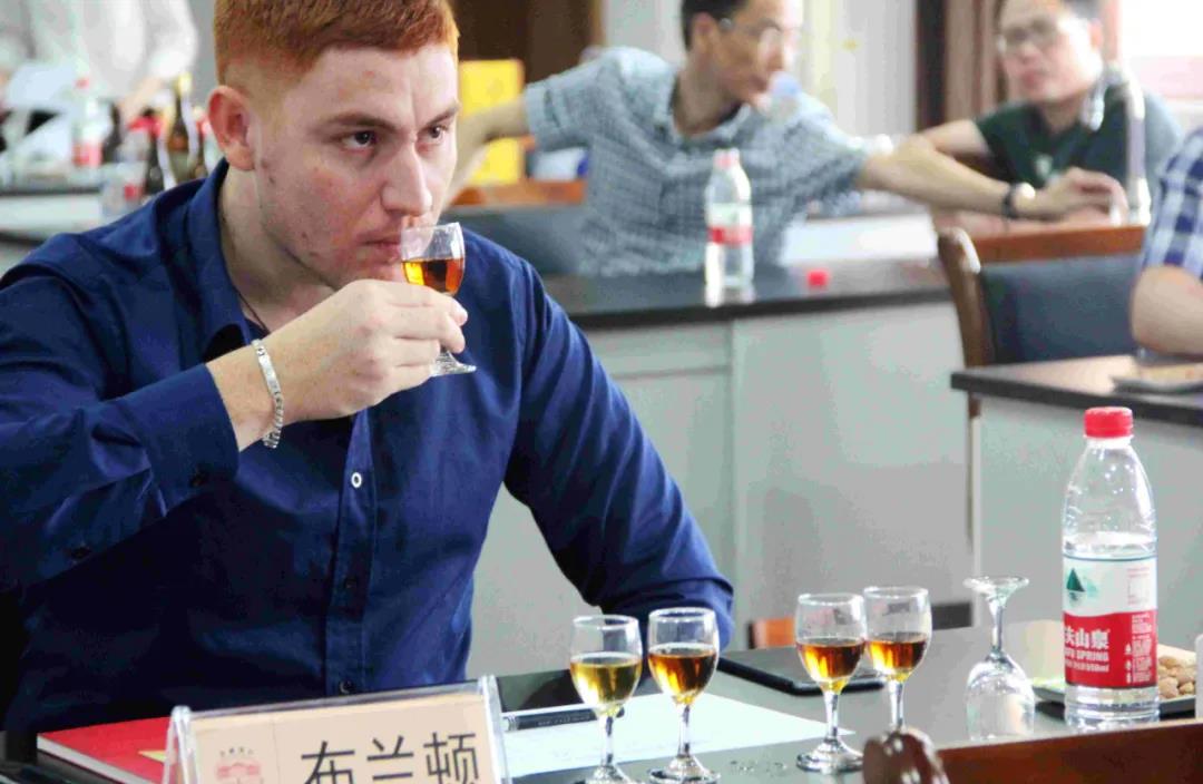 1590976576499812.jpg 3.jpg